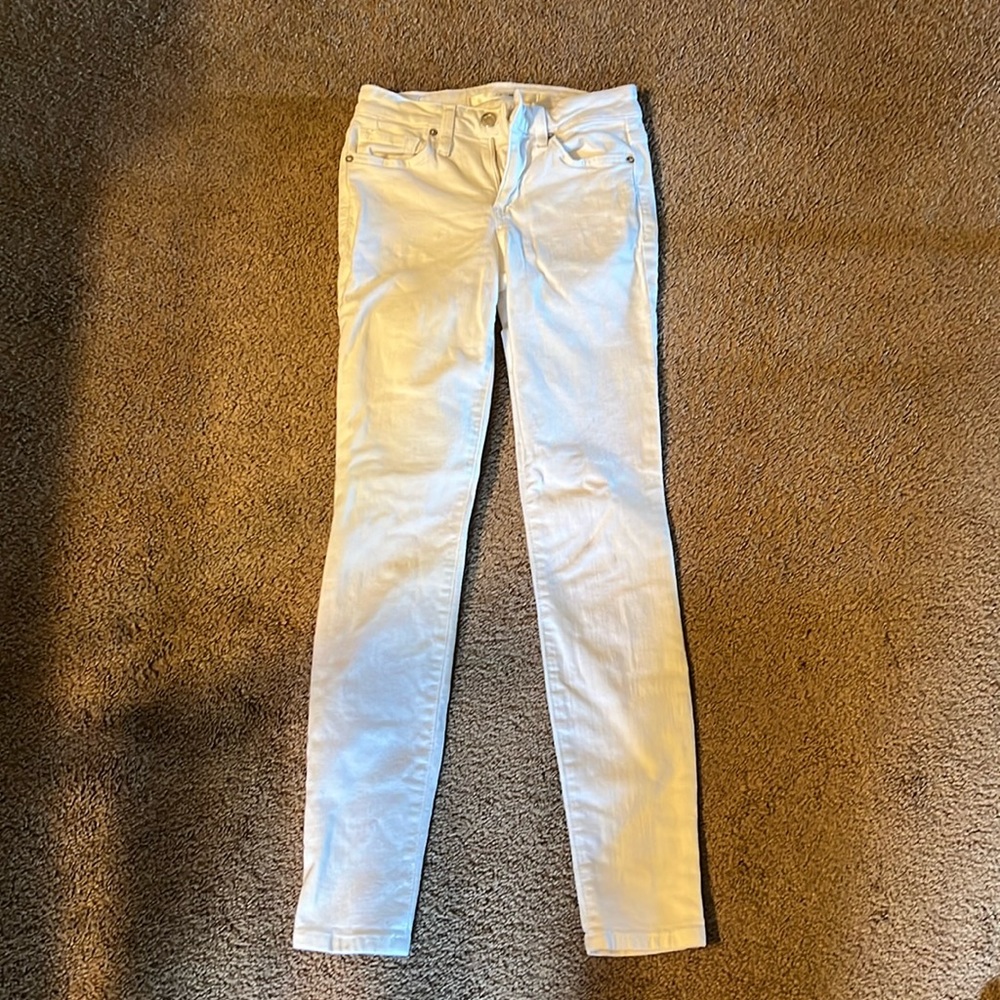 white skinny jeans, excellent condition